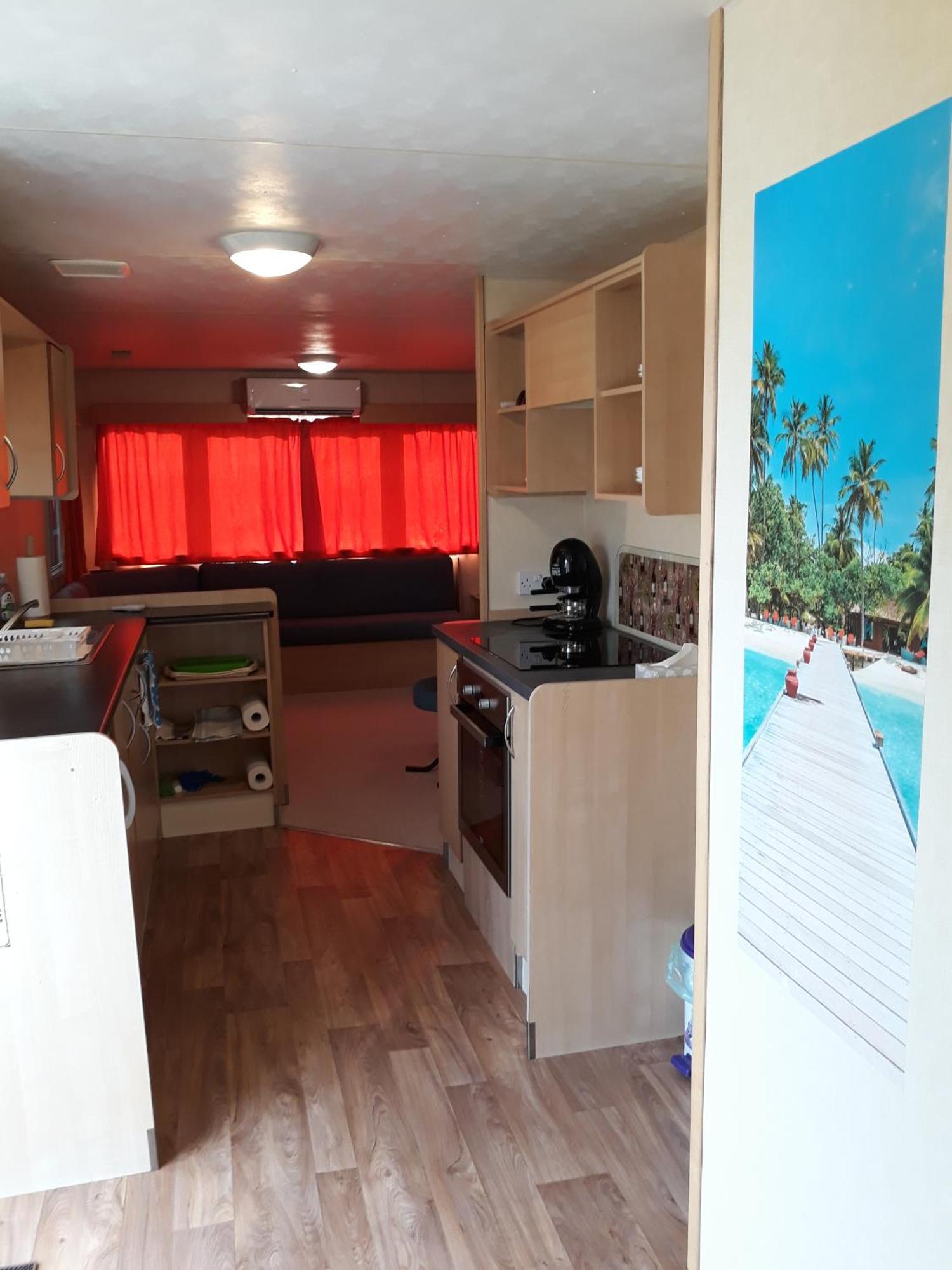 شقة Zimmerferi Apartman كيستاي المظهر الخارجي الصورة