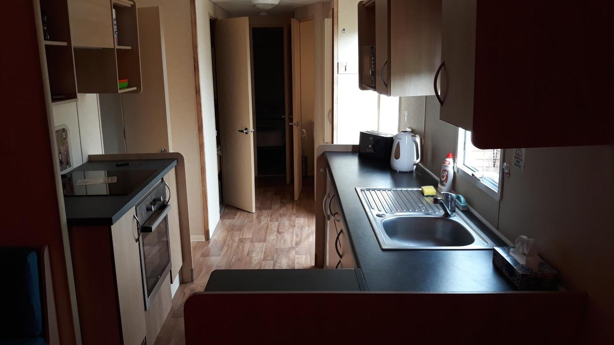 شقة Zimmerferi Apartman كيستاي الغرفة الصورة
