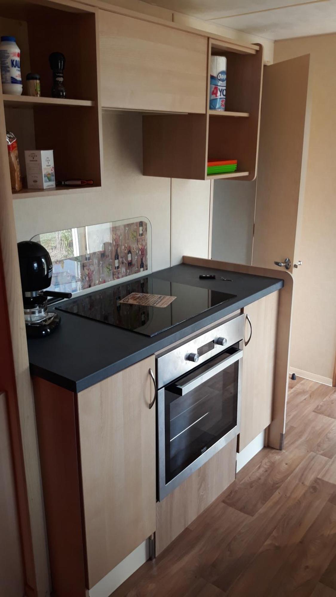 شقة Zimmerferi Apartman كيستاي الغرفة الصورة
